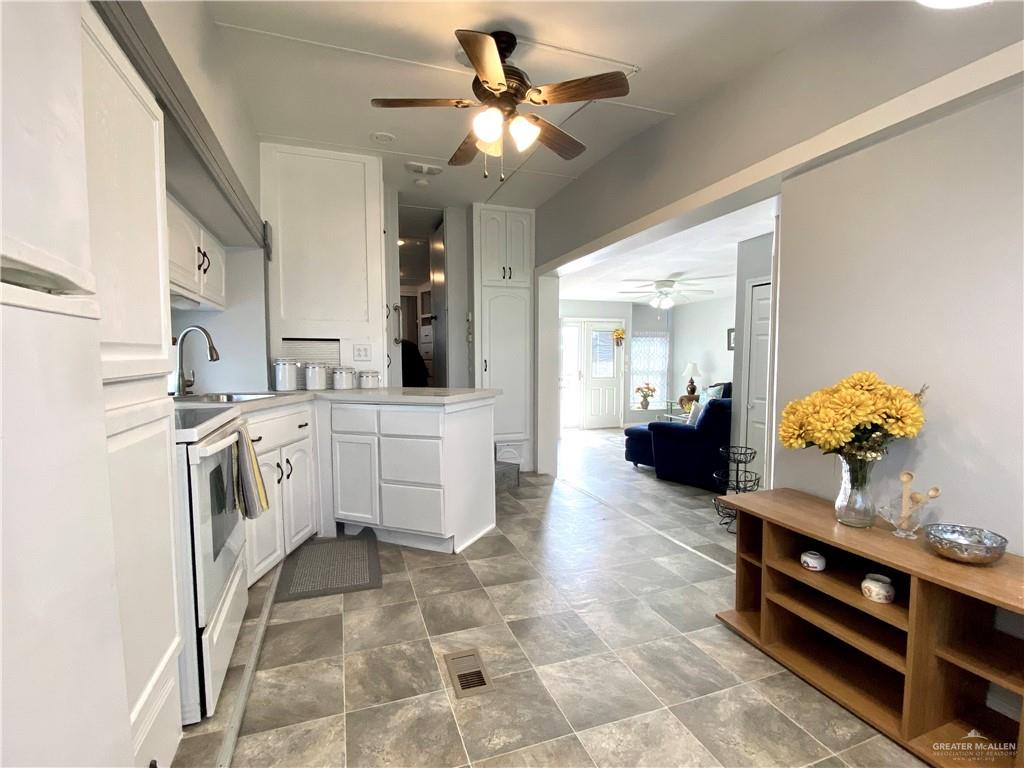 261 Ash Street Mission, TX 78572 - Photo 12 of 22