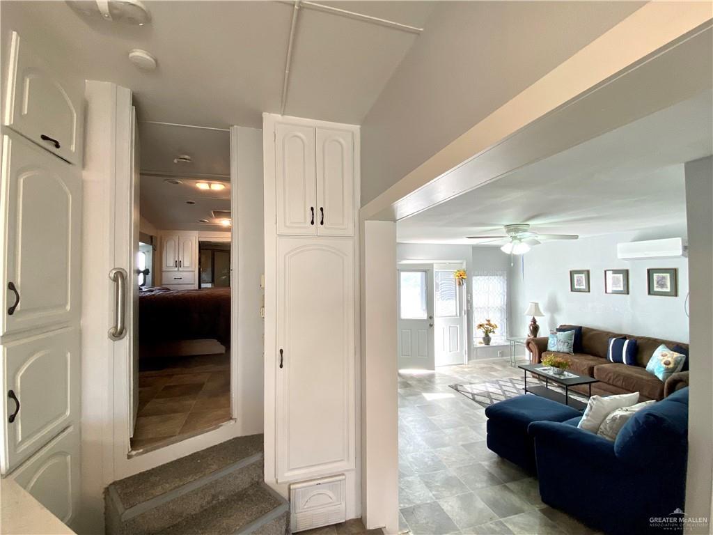 261 Ash Street Mission, TX 78572 - Photo 13 of 22