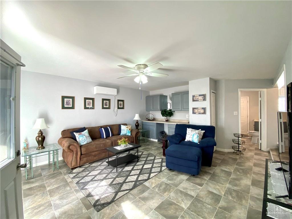 261 Ash Street Mission, TX 78572 - Photo 2 of 22