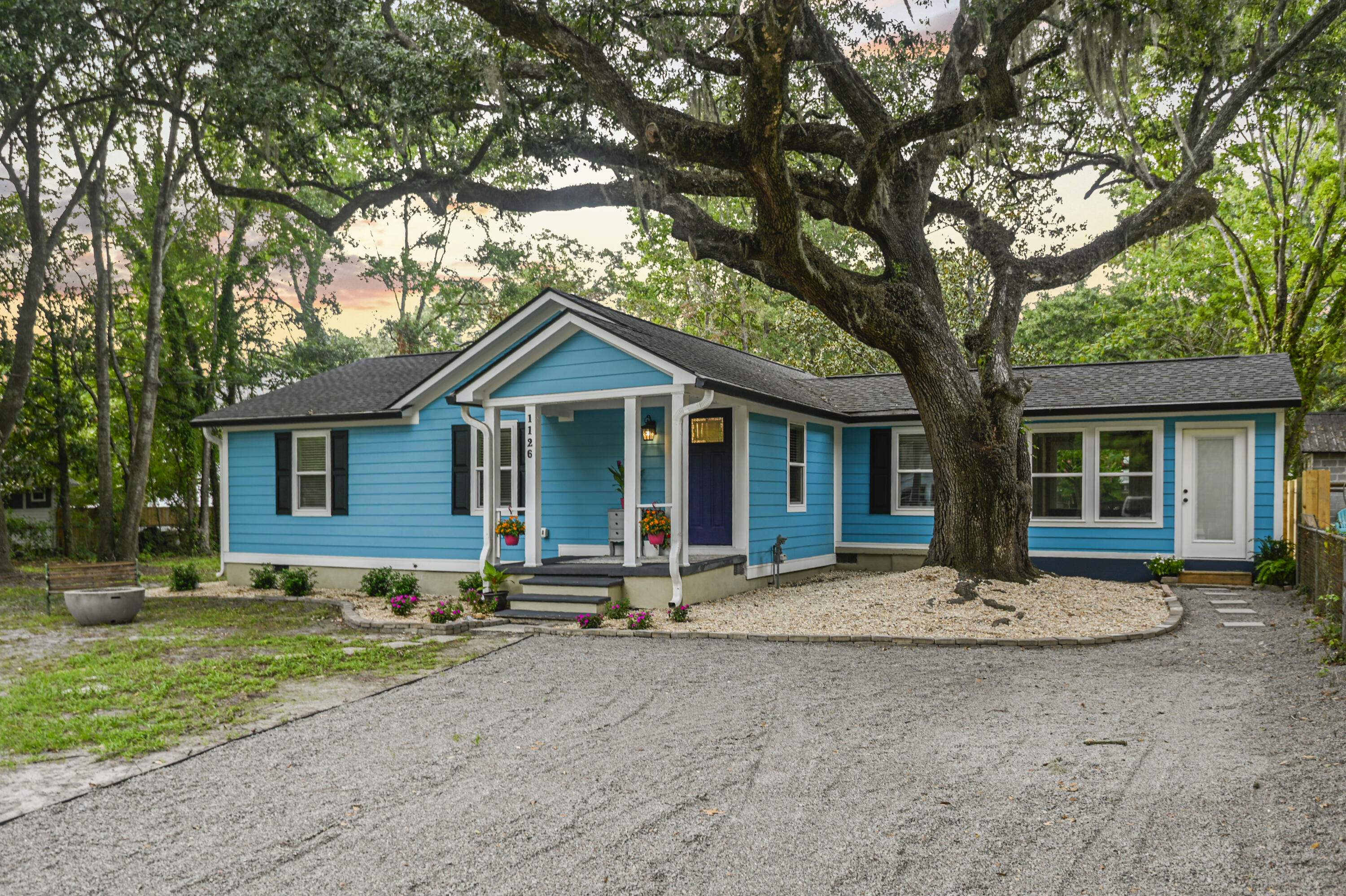 1126 Berkeley Street Hanahan, SC 29410 - Photo 3 of 39 _DSC8108