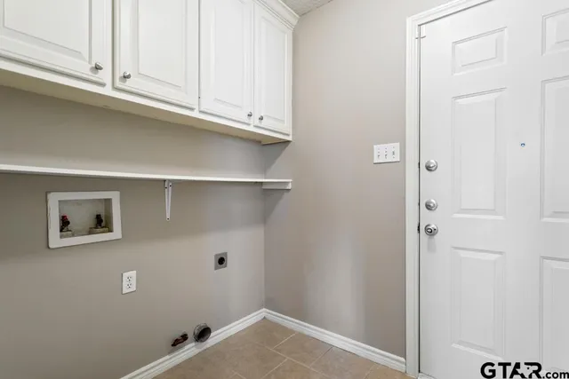 a view of yard with swimming pool