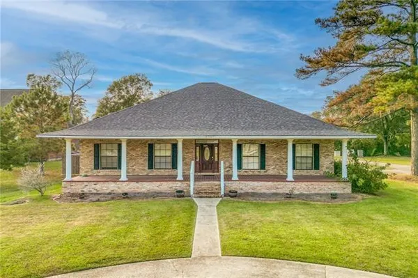 $2,850 | 25491 Plantation Avenue, Denham Springs, LA 70726