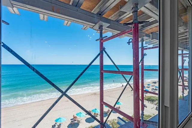 a view of an outdoor space