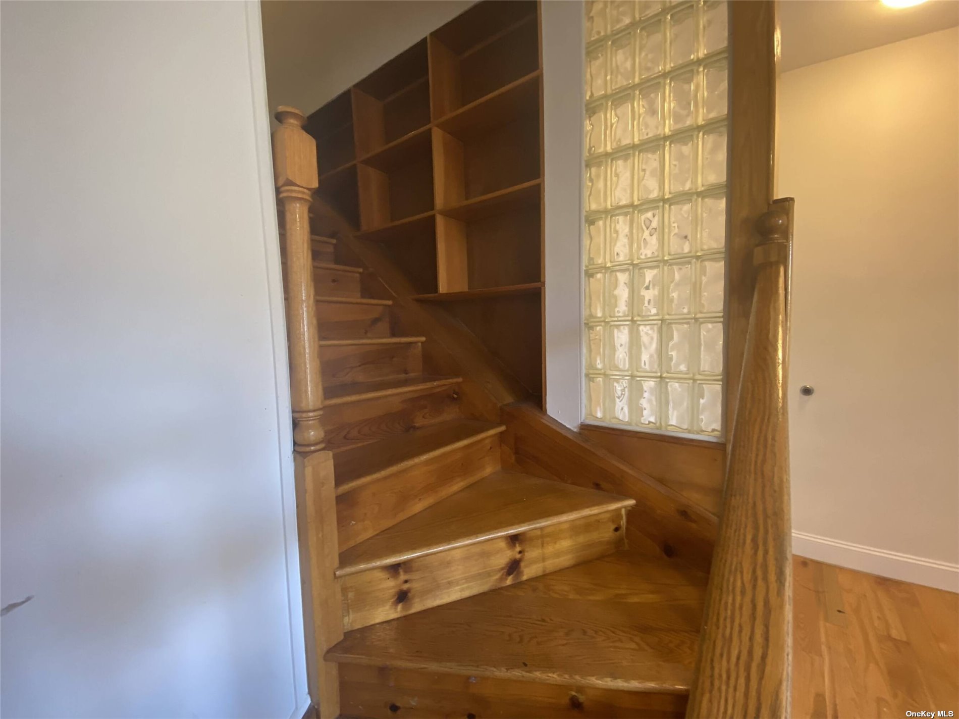Undisclosed Address Queens, NY 11372 - Photo 16 of 18 a bathroom with a tub