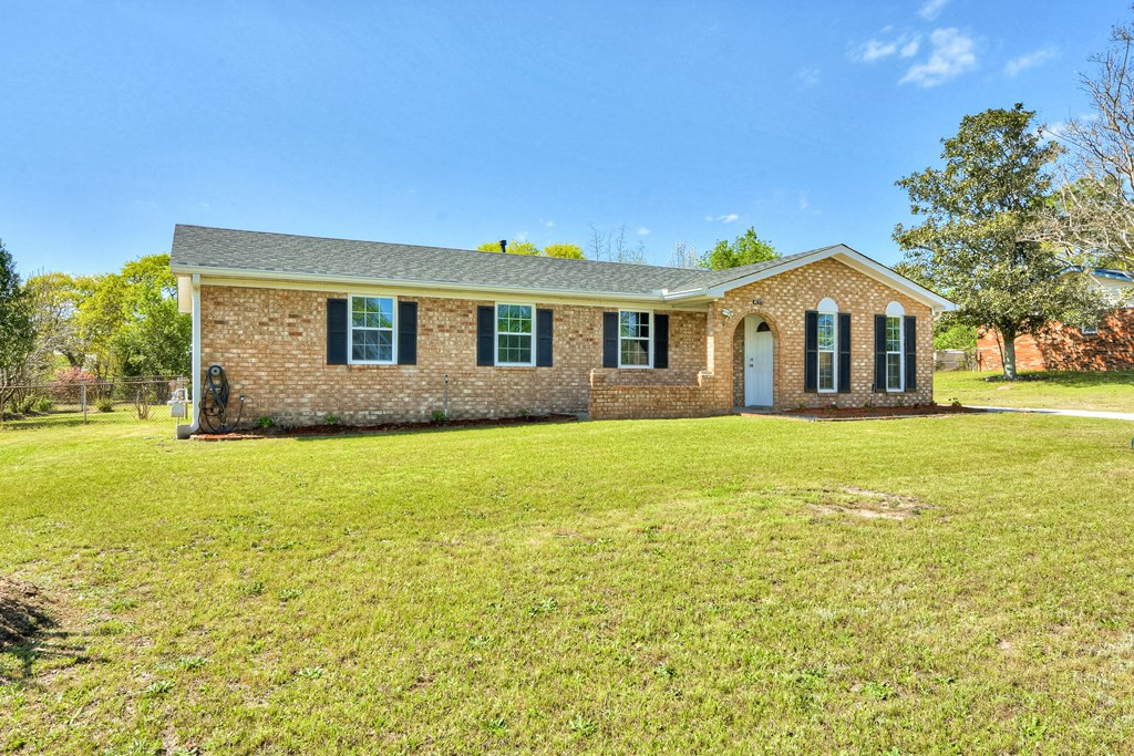 4195 Kevin Road Hephzibah, GA 30815 - Photo 4 of 26 Gallery Image 4