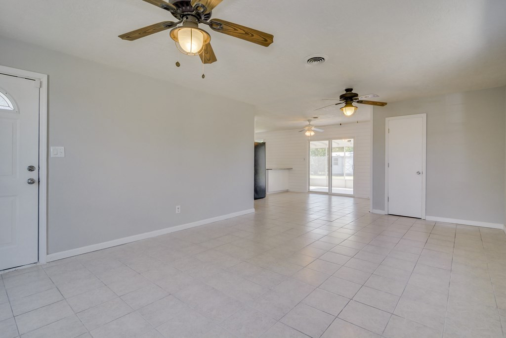 4195 Kevin Road Hephzibah, GA 30815 - Photo 9 of 26 Gallery Image 9