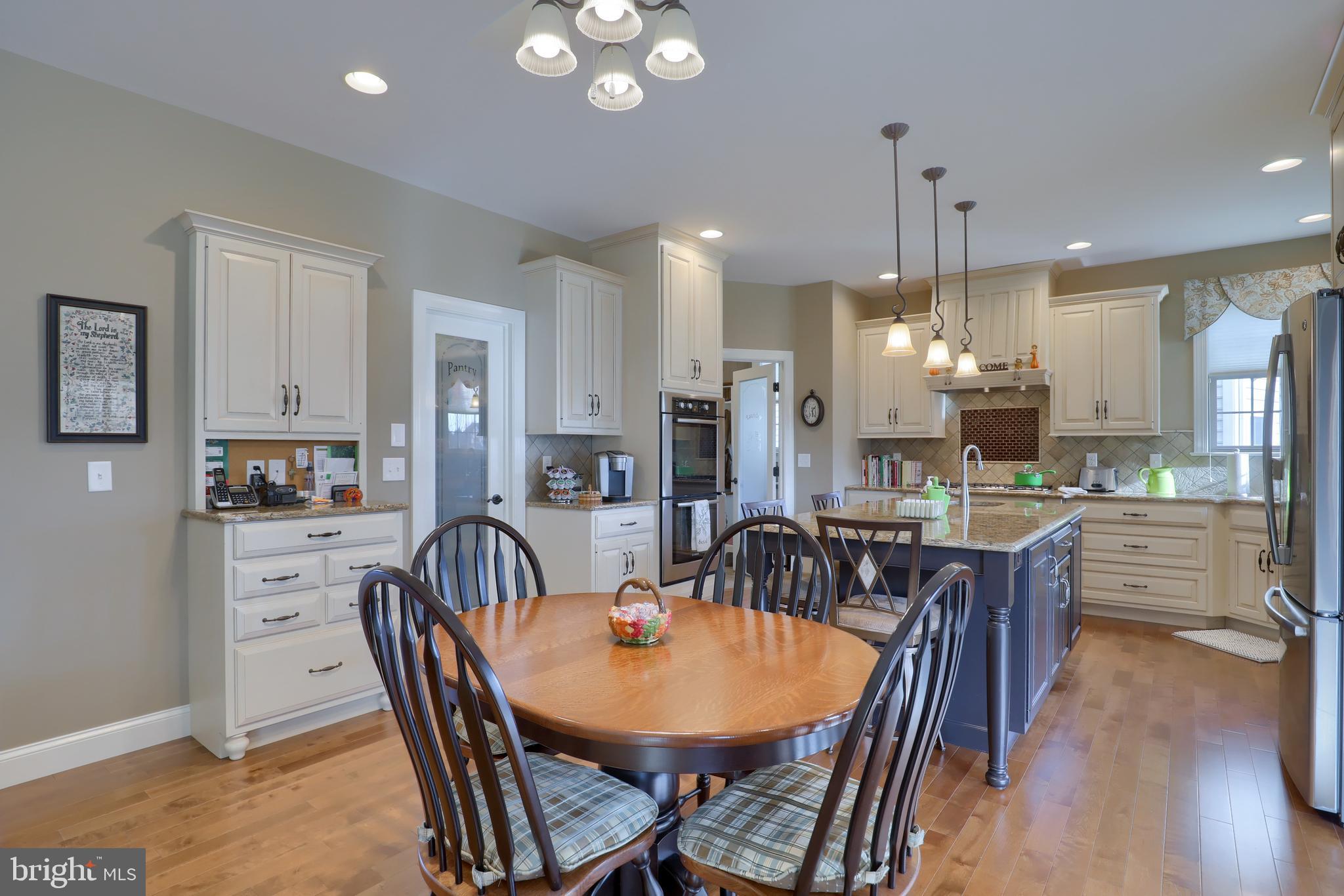 601 Belgian Way Lititz, PA 17543 - Photo 13 of 32