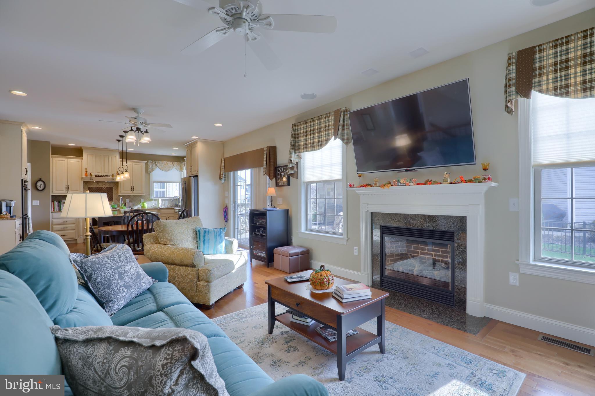 601 Belgian Way Lititz, PA 17543 - Photo 4 of 32