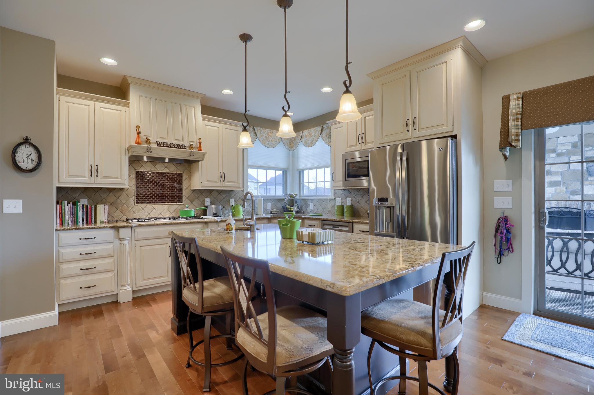 601 Belgian Way Lititz, PA 17543 - Photo 8 of 32