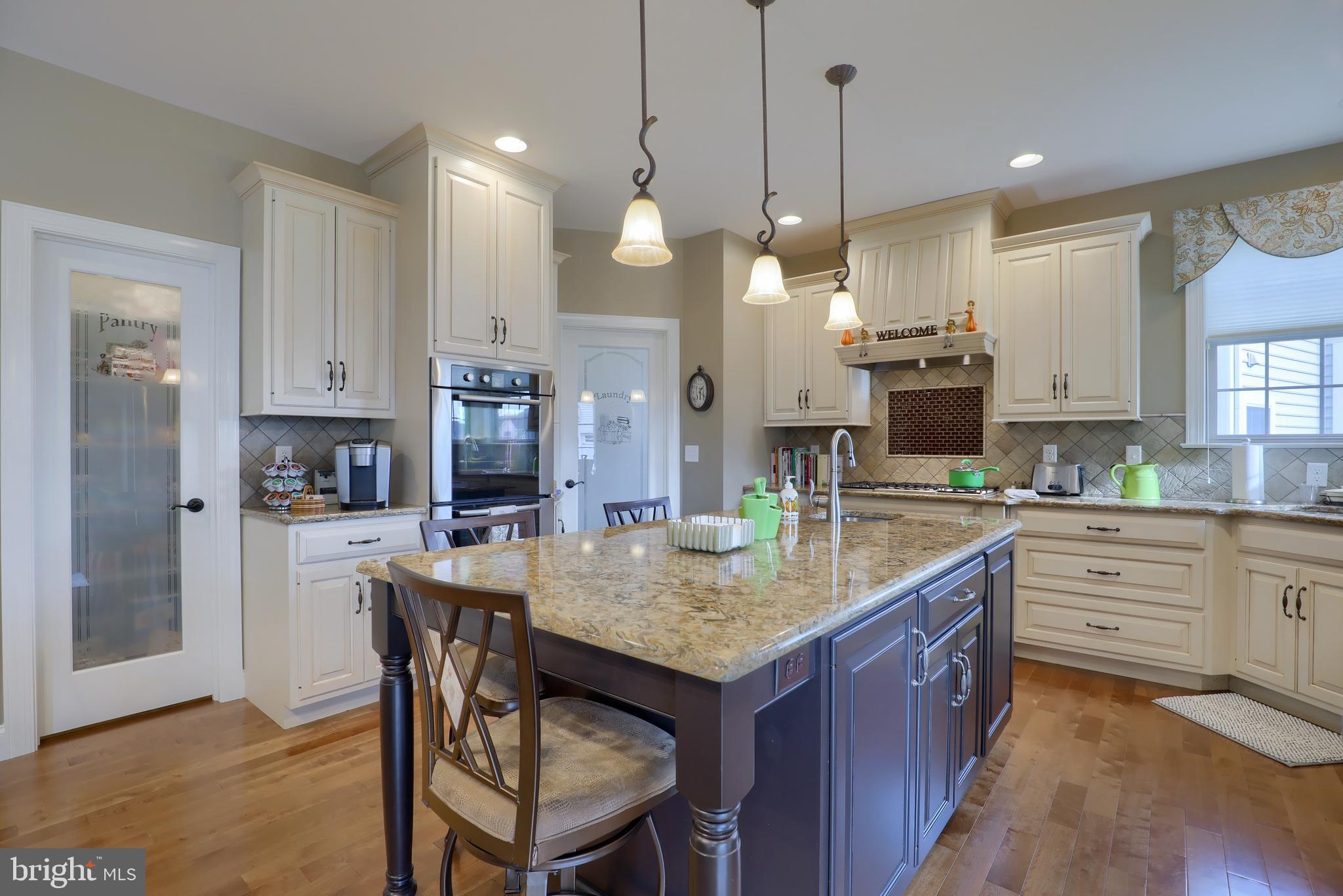 601 Belgian Way Lititz, PA 17543 - Photo 10 of 32