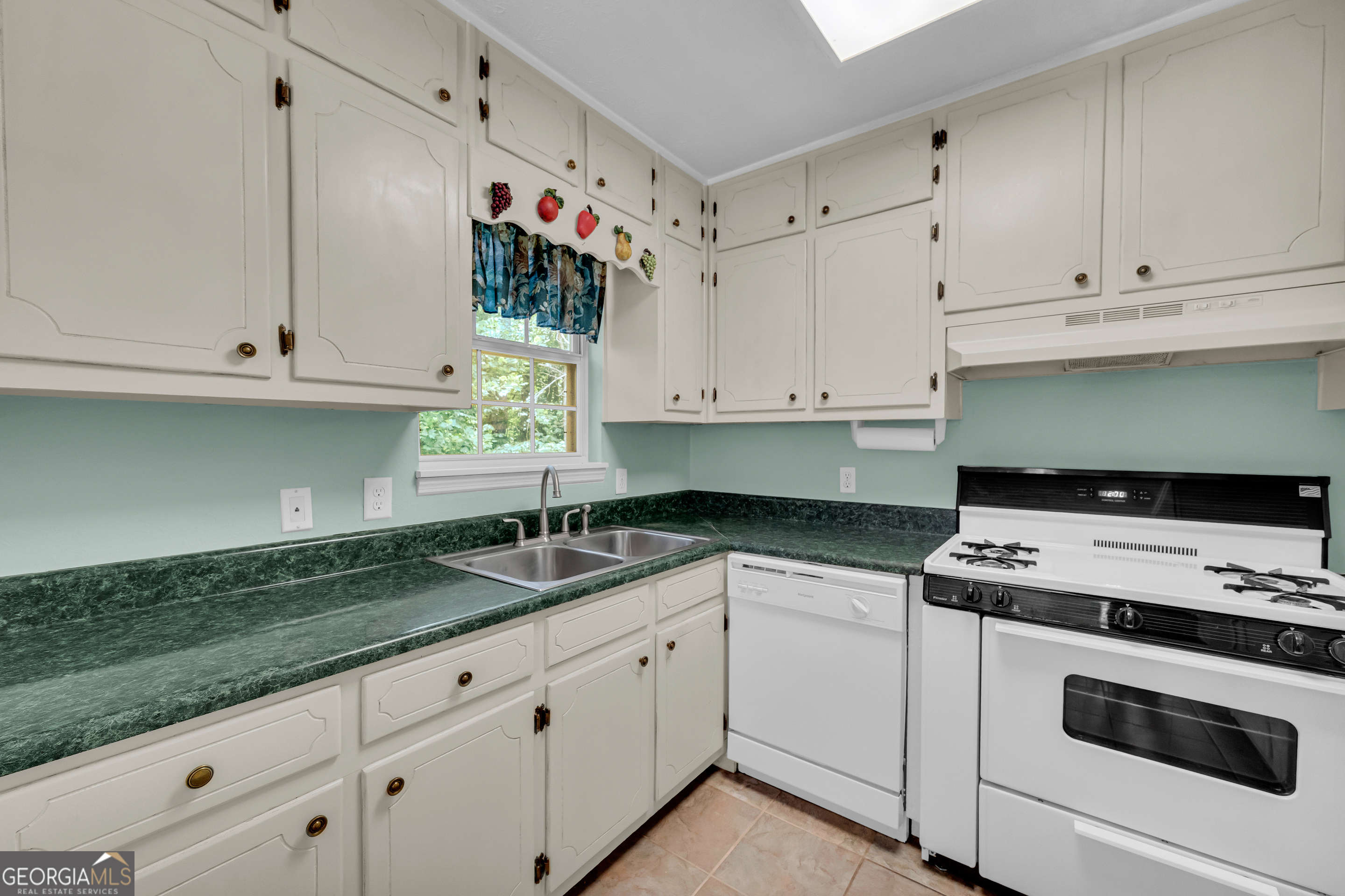 464 Riverbend Road Toccoa, GA 30577 - Photo 5 of 5