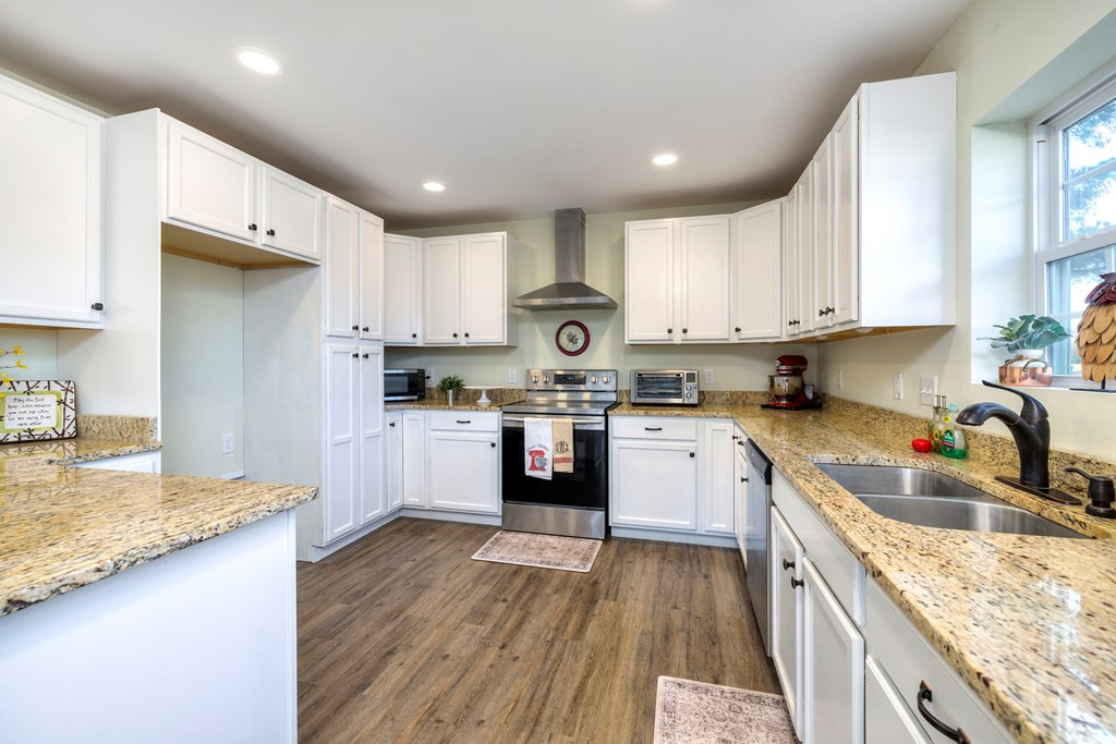 1100 East Foxworth Mill Road Sumter, SC 29153 - Photo 15 of 33