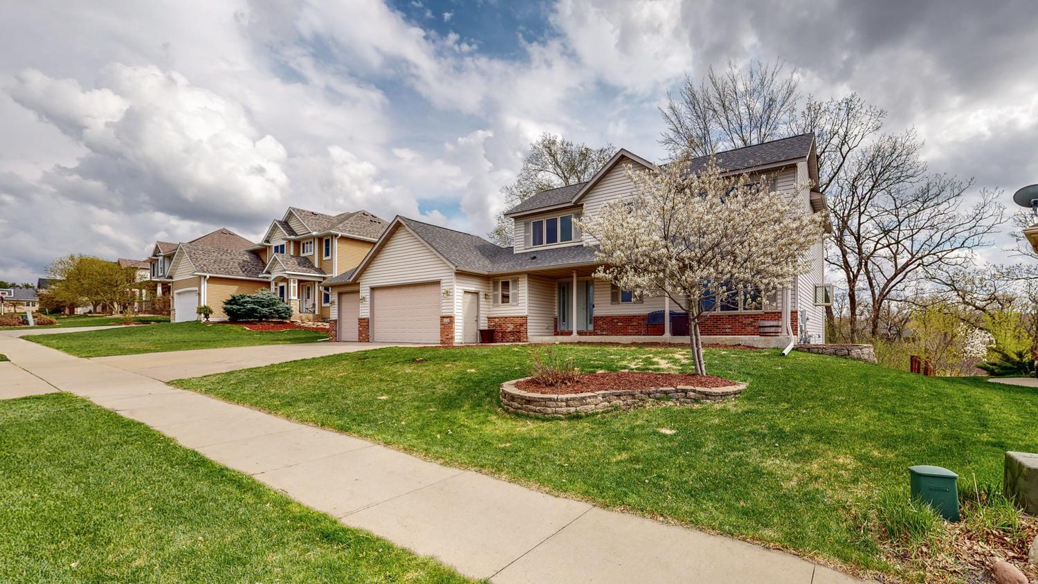 1538 Redwood Lane Southwest Rochester, MN 55902 - Photo 37 of 42 Gallery Image 37