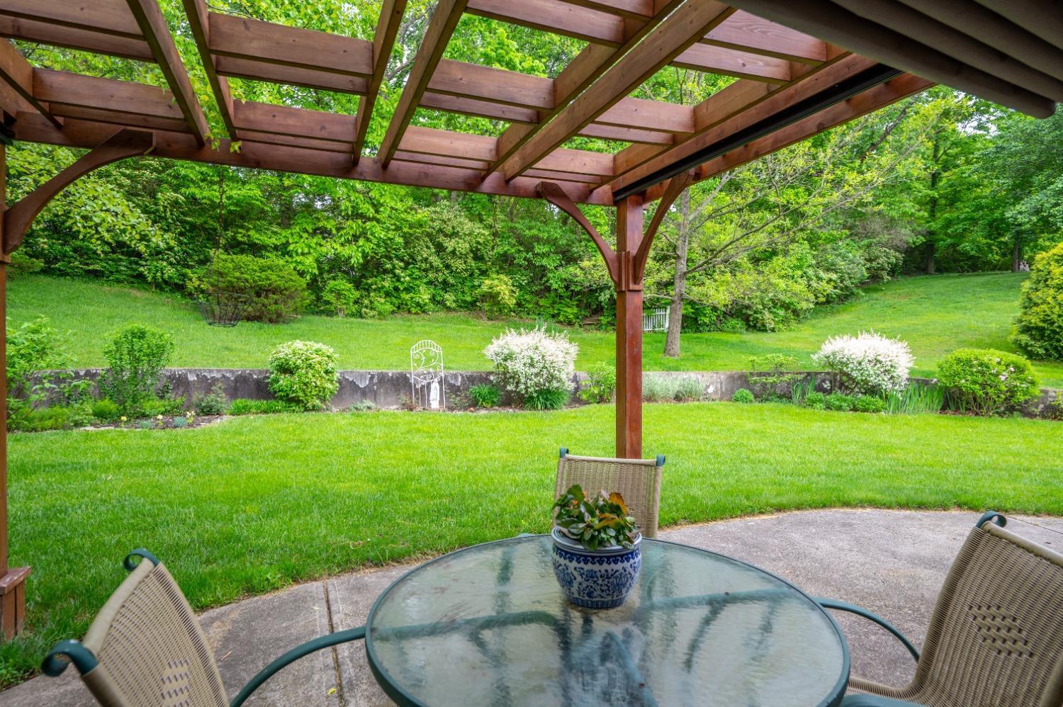 10024 Pebble Ridge Lane Cincinnati, OH 45252 - Photo 31 of 36 Gallery Image 31
