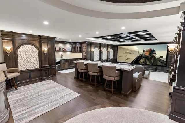 $3,995,000 | 1560 Hunter Drive, Wayzata, MN 55391