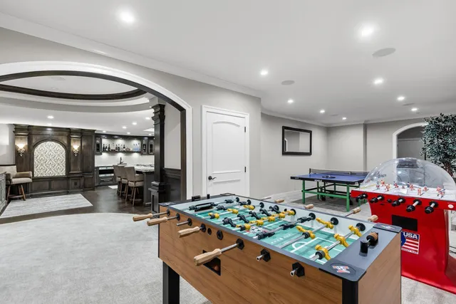 $3,995,000 | 1560 Hunter Drive, Wayzata, MN 55391