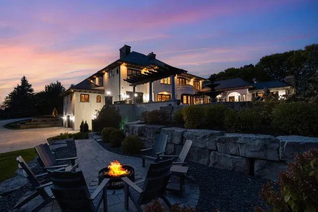 $3,995,000 | 1560 Hunter Drive, Wayzata, MN 55391