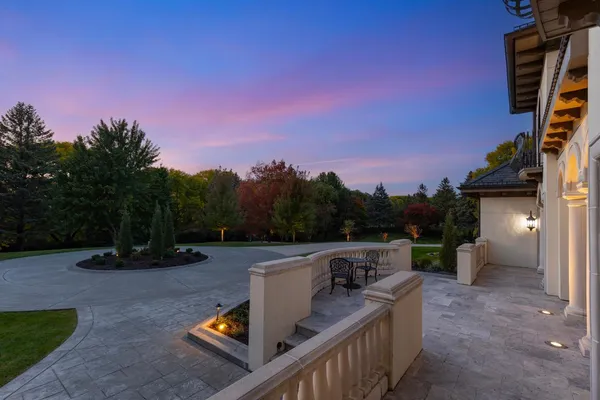 $3,995,000 | 1560 Hunter Drive, Wayzata, MN 55391