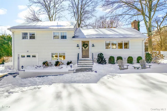 $1,015,000 | 87 Inverness Road, New Rochelle, NY 10804