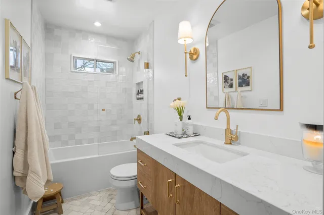 $1,015,000 | 87 Inverness Road, New Rochelle, NY 10804