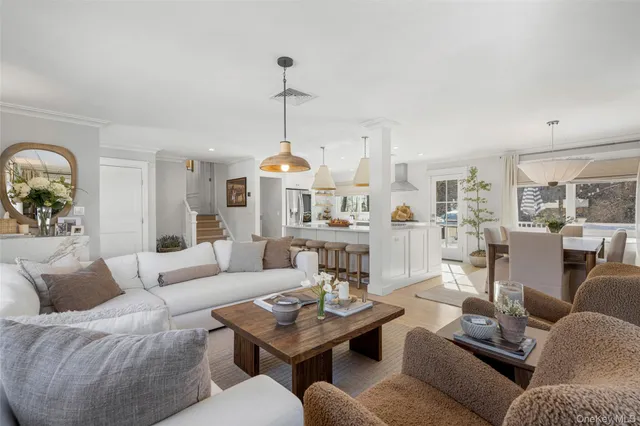 $1,015,000 | 87 Inverness Road, New Rochelle, NY 10804