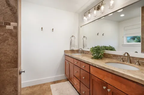 $5,500,000 | 5071 Opelu Street, Unit A, Hanalei, HI 96714