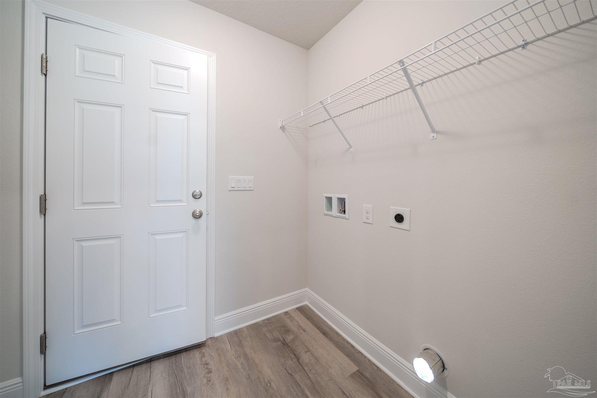 602 Sandpine Drive, Unit 14C Cantonment, FL 32533 - Photo 11 of 19