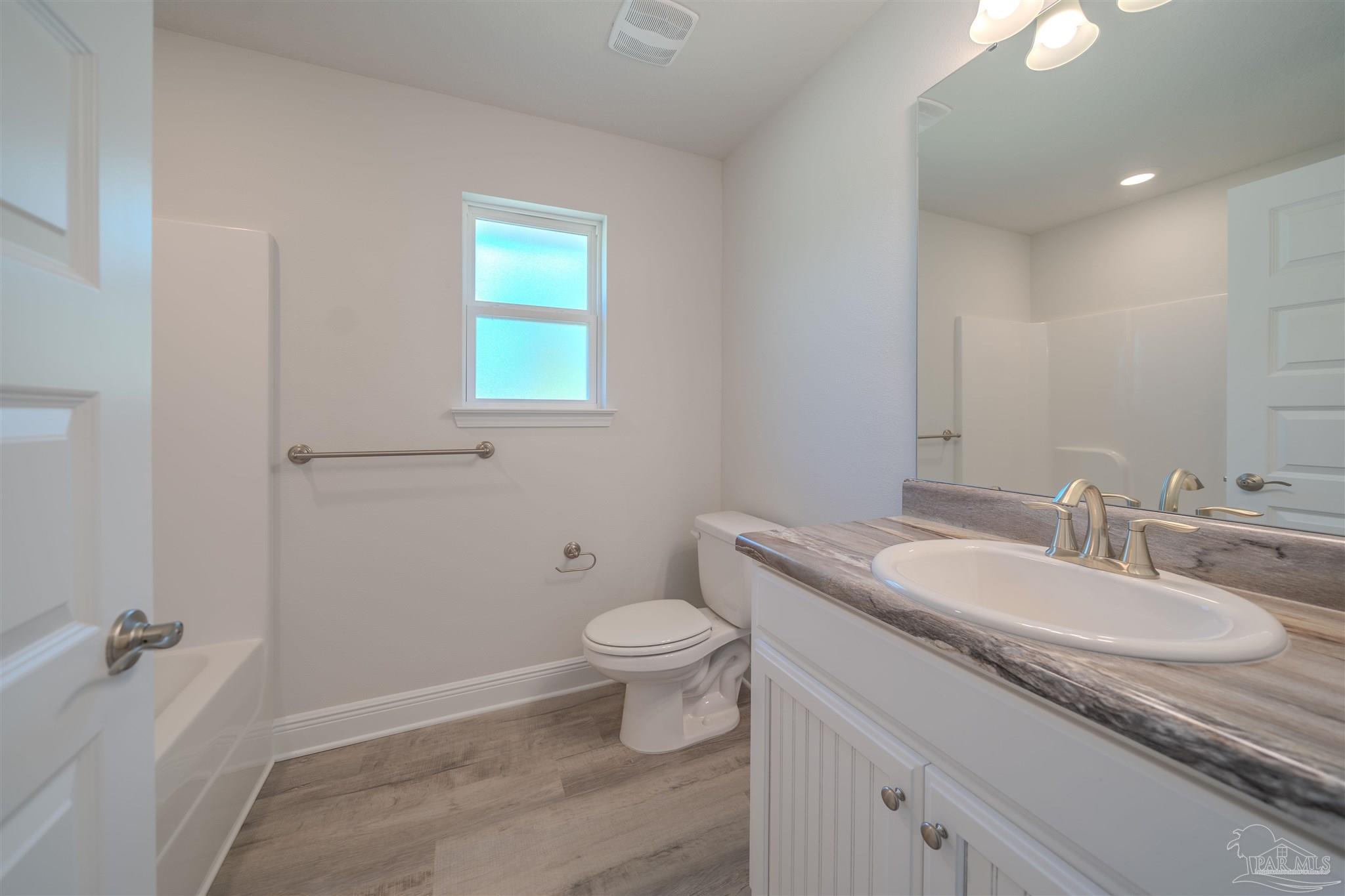 602 Sandpine Drive, Unit 14C Cantonment, FL 32533 - Photo 14 of 19