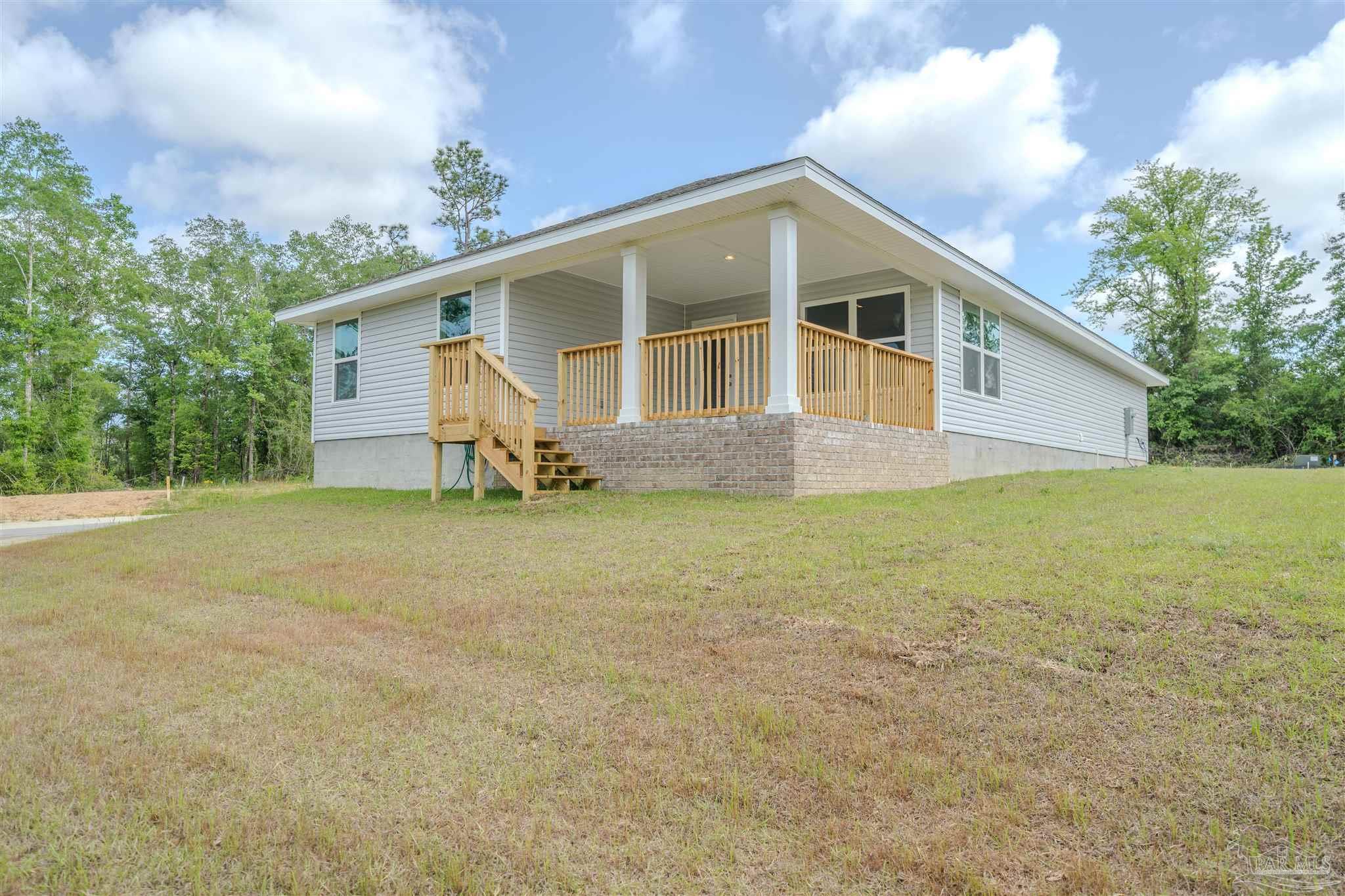 602 Sandpine Drive, Unit 14C Cantonment, FL 32533 - Photo 4 of 19