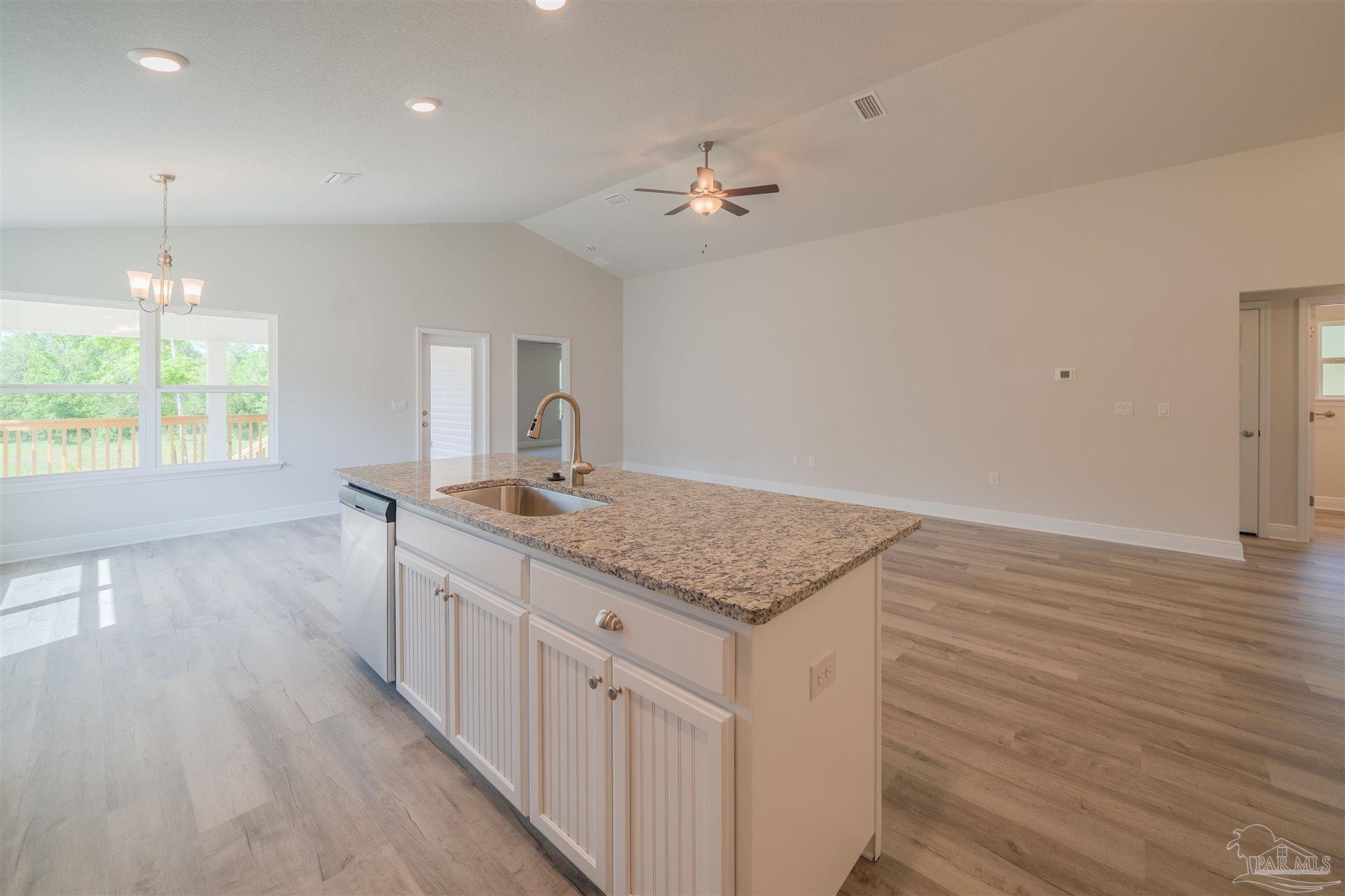 602 Sandpine Drive, Unit 14C Cantonment, FL 32533 - Photo 8 of 19