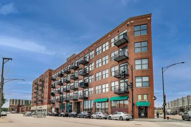 $375,000 | 2310 South Canal Street, Unit 401, Chicago, IL 60616