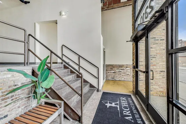 $375,000 | 2310 South Canal Street, Unit 401, Chicago, IL 60616