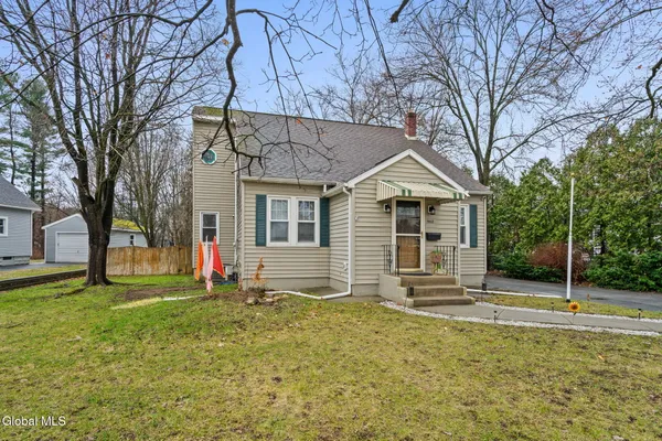 $399,900 | 1002 Fort Hunter Road, Rotterdam, NY 12303