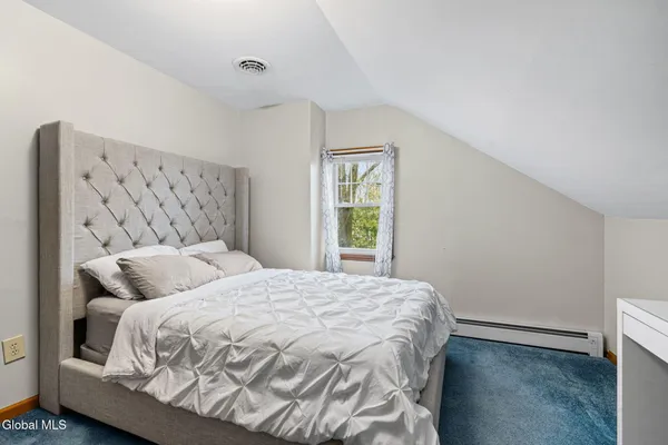 $399,900 | 1002 Fort Hunter Road, Rotterdam, NY 12303