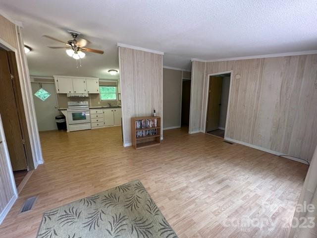 143 Hubert McCall Drive Balsam Grove, NC 28708 - Photo 13 of 19 a view of a livingroom with a furniture
