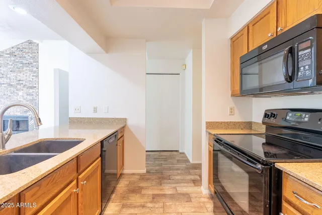 $284,000 | 1222 West Baseline Road, Unit 163, Tempe, AZ 85283