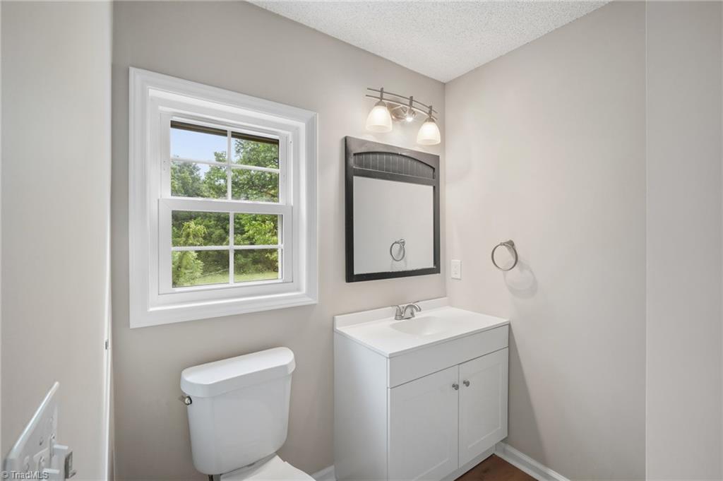 281 Welcome-Arcadia Road Lexington, NC 27295 - Photo 15 of 39
