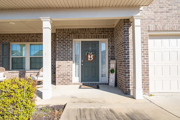$399,000 | 314 Red Oak Place, Smiths Station, AL 36877