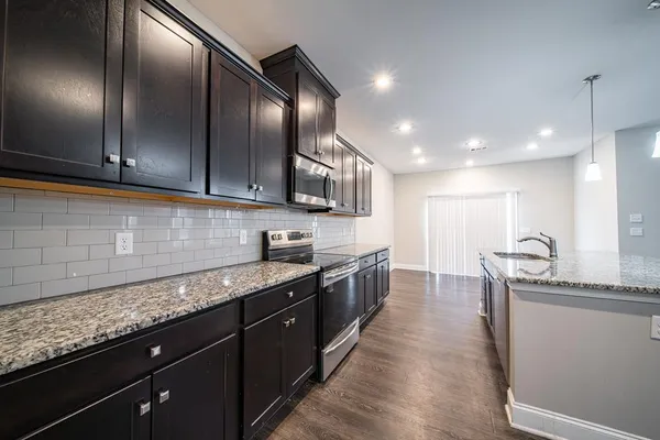 $399,000 | 314 Red Oak Place, Smiths Station, AL 36877