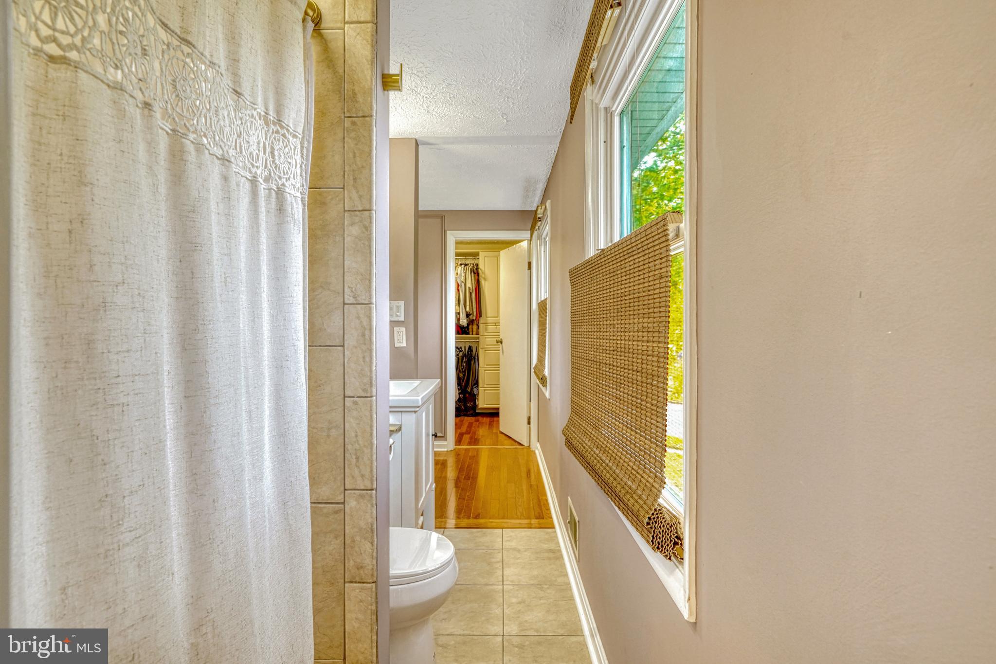 16083 Radburn Street Woodbridge, VA 22191 - Photo 25 of 63 Primary Bathroom