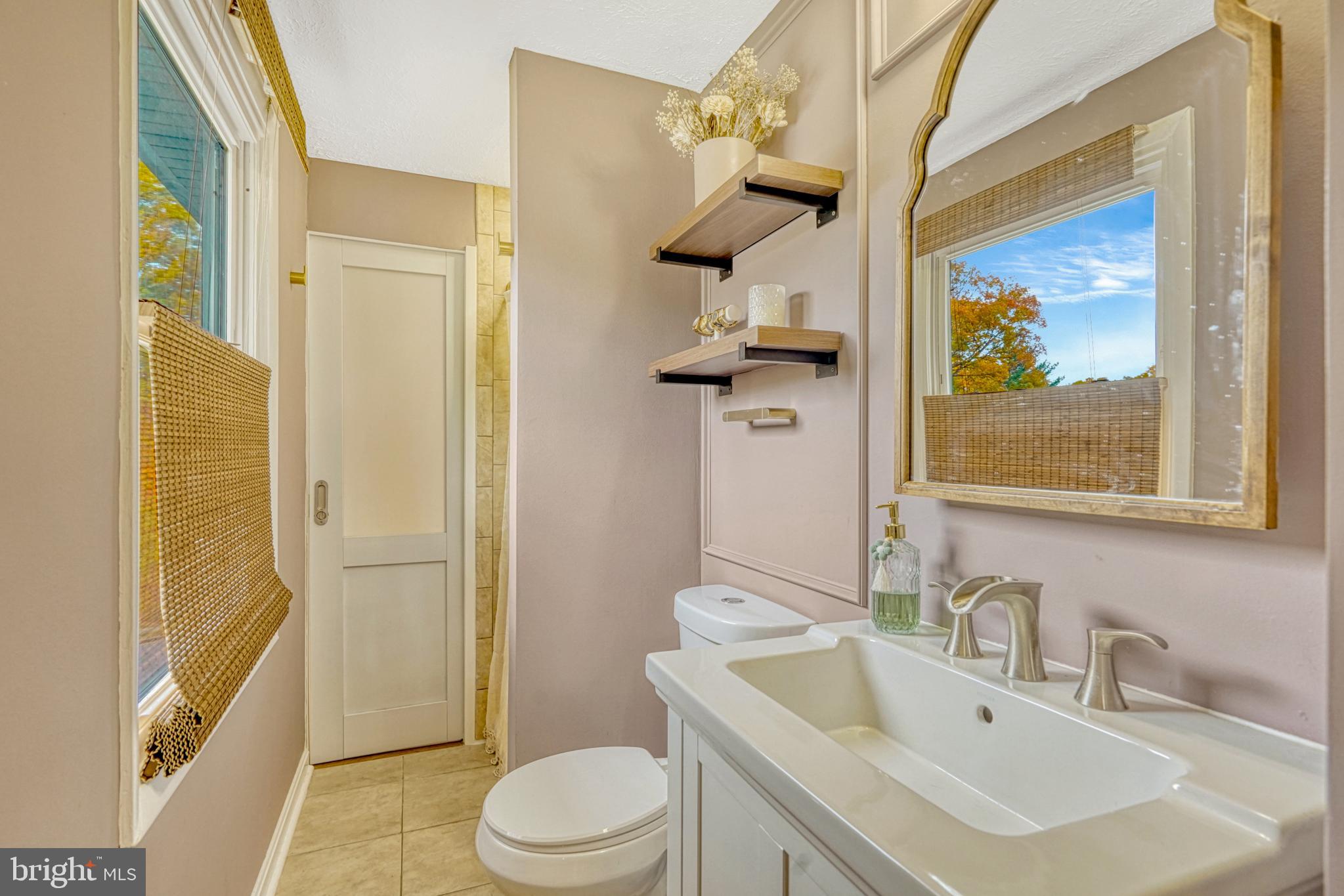 16083 Radburn Street Woodbridge, VA 22191 - Photo 27 of 63 Primary Bathroom (Pocket Door from Primary Bathroo