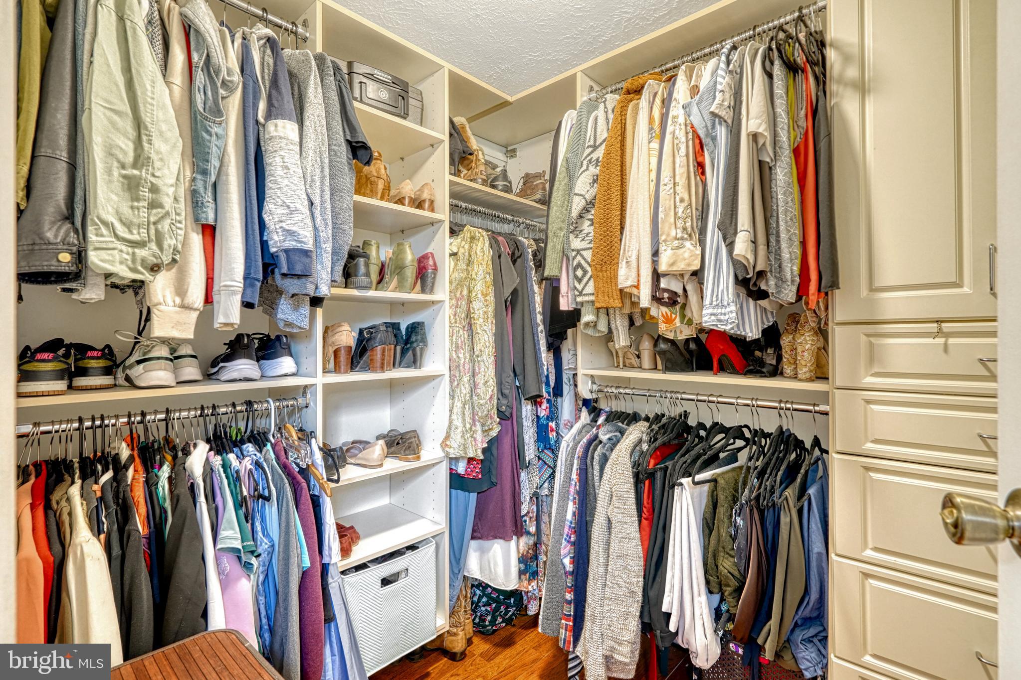 16083 Radburn Street Woodbridge, VA 22191 - Photo 29 of 63 Primary Closet