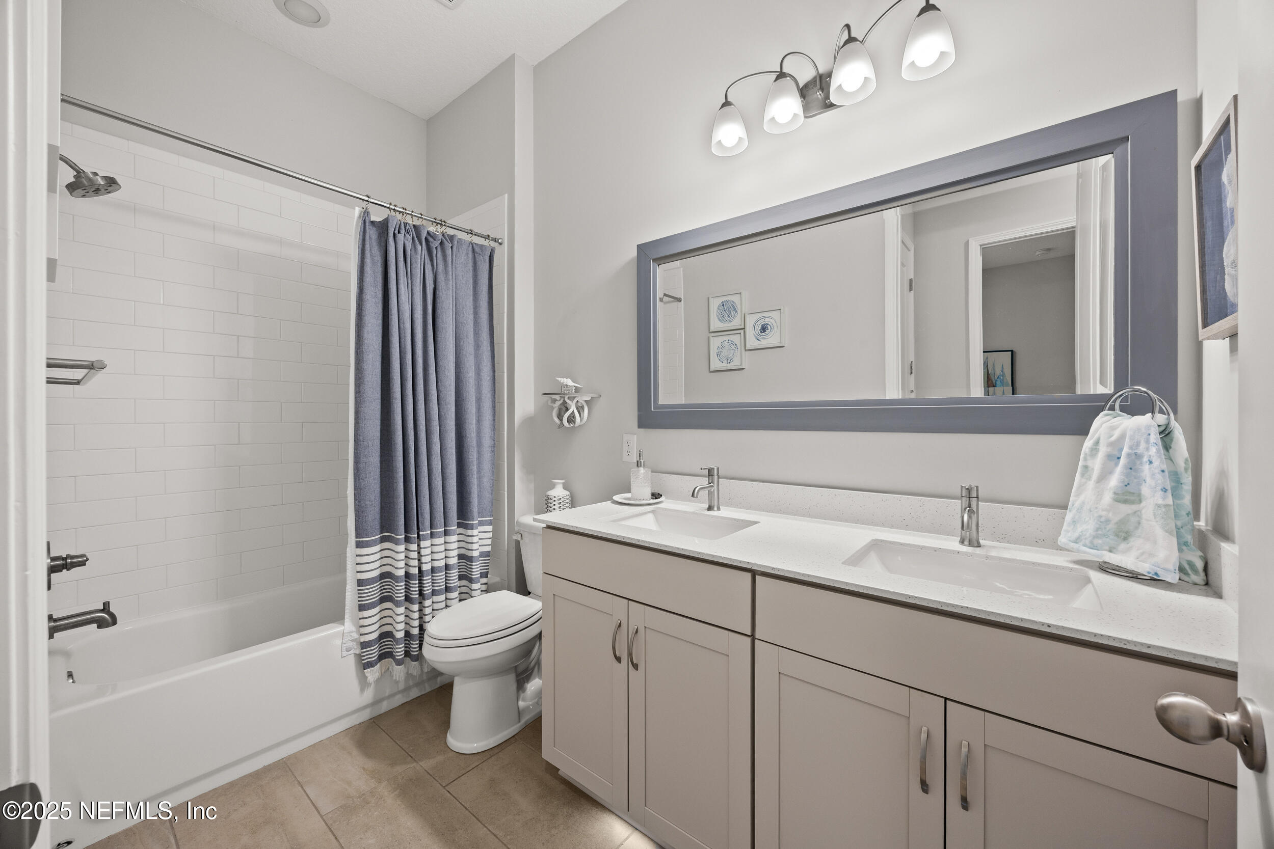 102 Fawn Field Lane St. Augustine, FL 32092 - Photo 24 of 40 Full Guest Bathroom