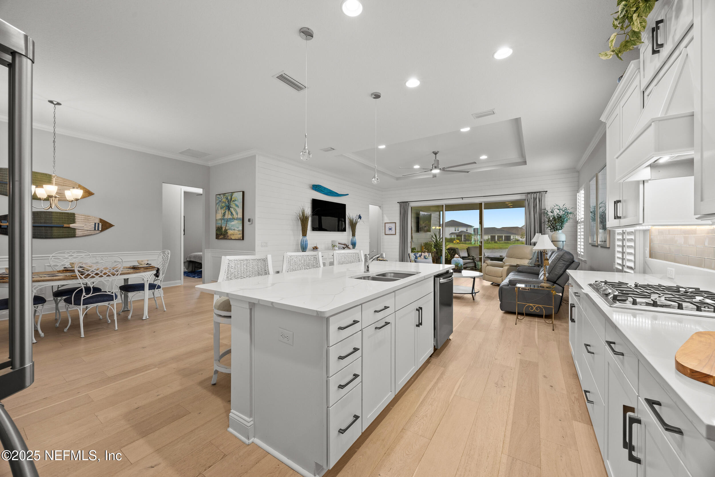 102 Fawn Field Lane St. Augustine, FL 32092 - Photo 9 of 40 High-End Quartz Island/Breakfast Bar