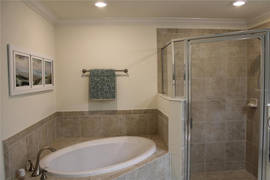 5831 Wake Forest Run, Unit 101 Bradenton, FL 34211 - Photo 19 of 51
