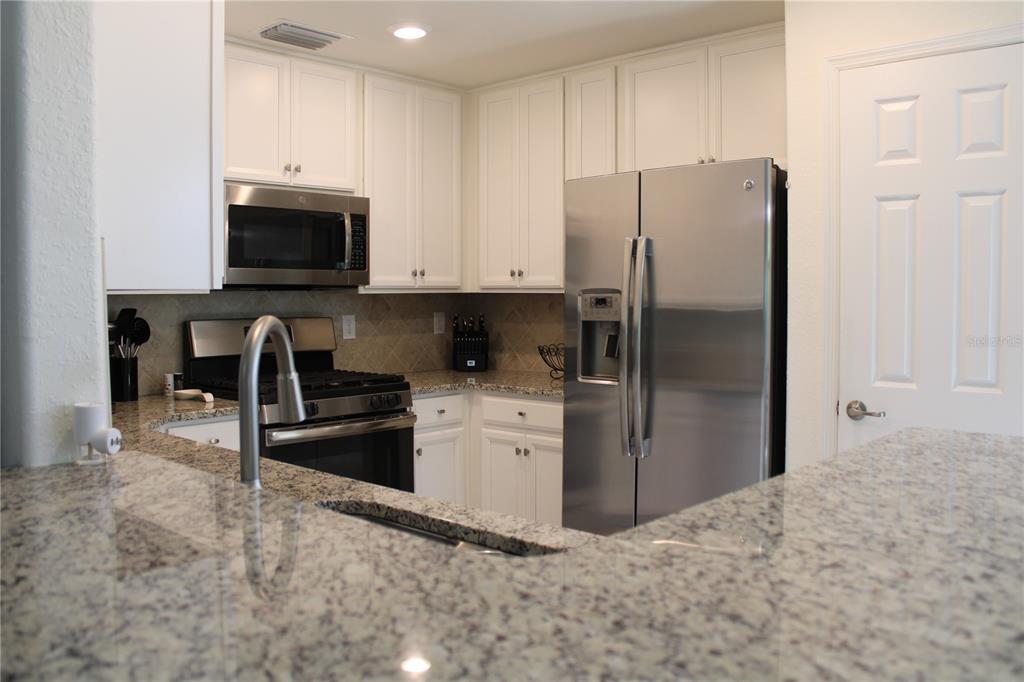 5831 Wake Forest Run, Unit 101 Bradenton, FL 34211 - Photo 3 of 51