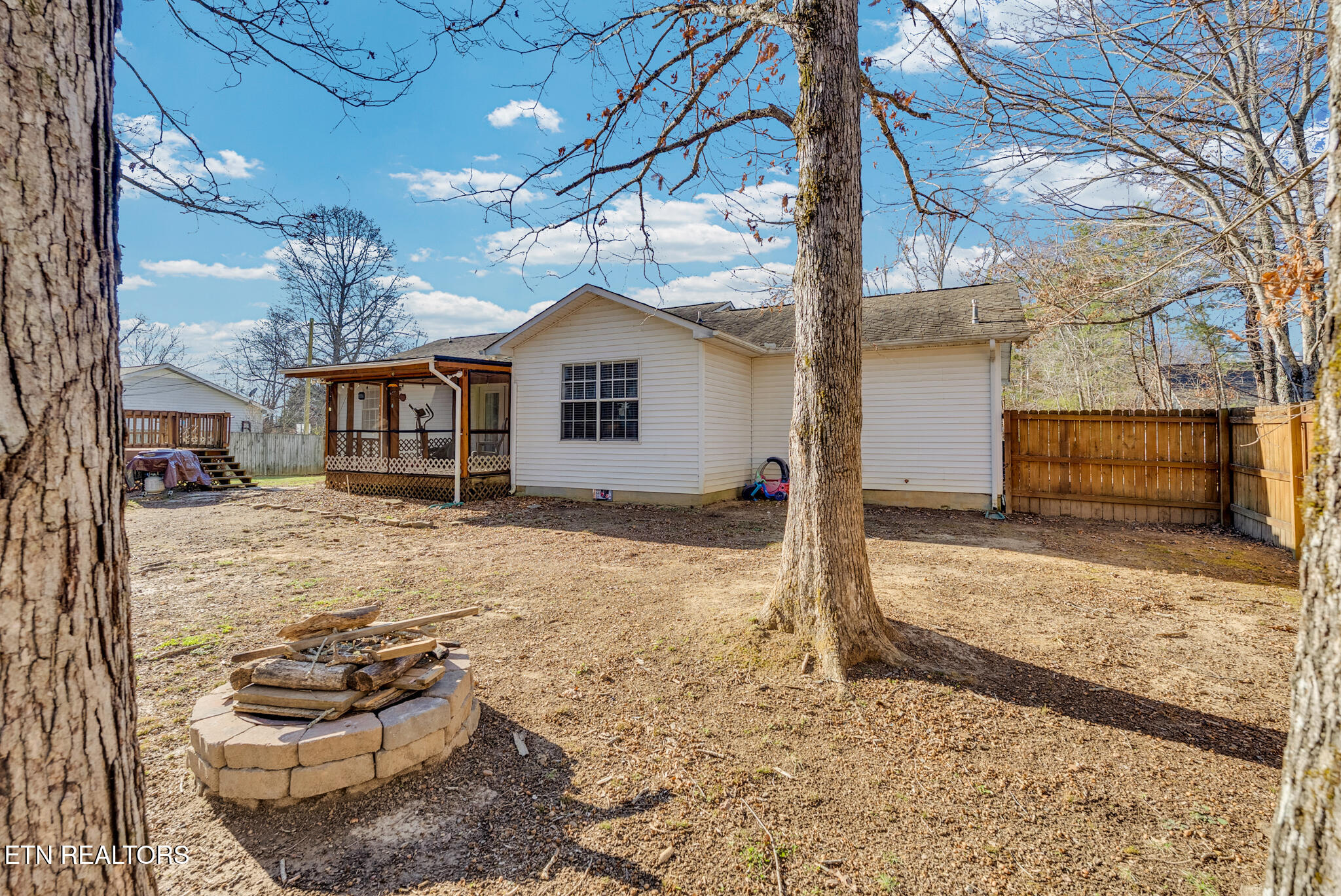 2707 Spruce Loop Crossville, TN 38555 - Photo 20 of 26 2707 Spruce Loop-23