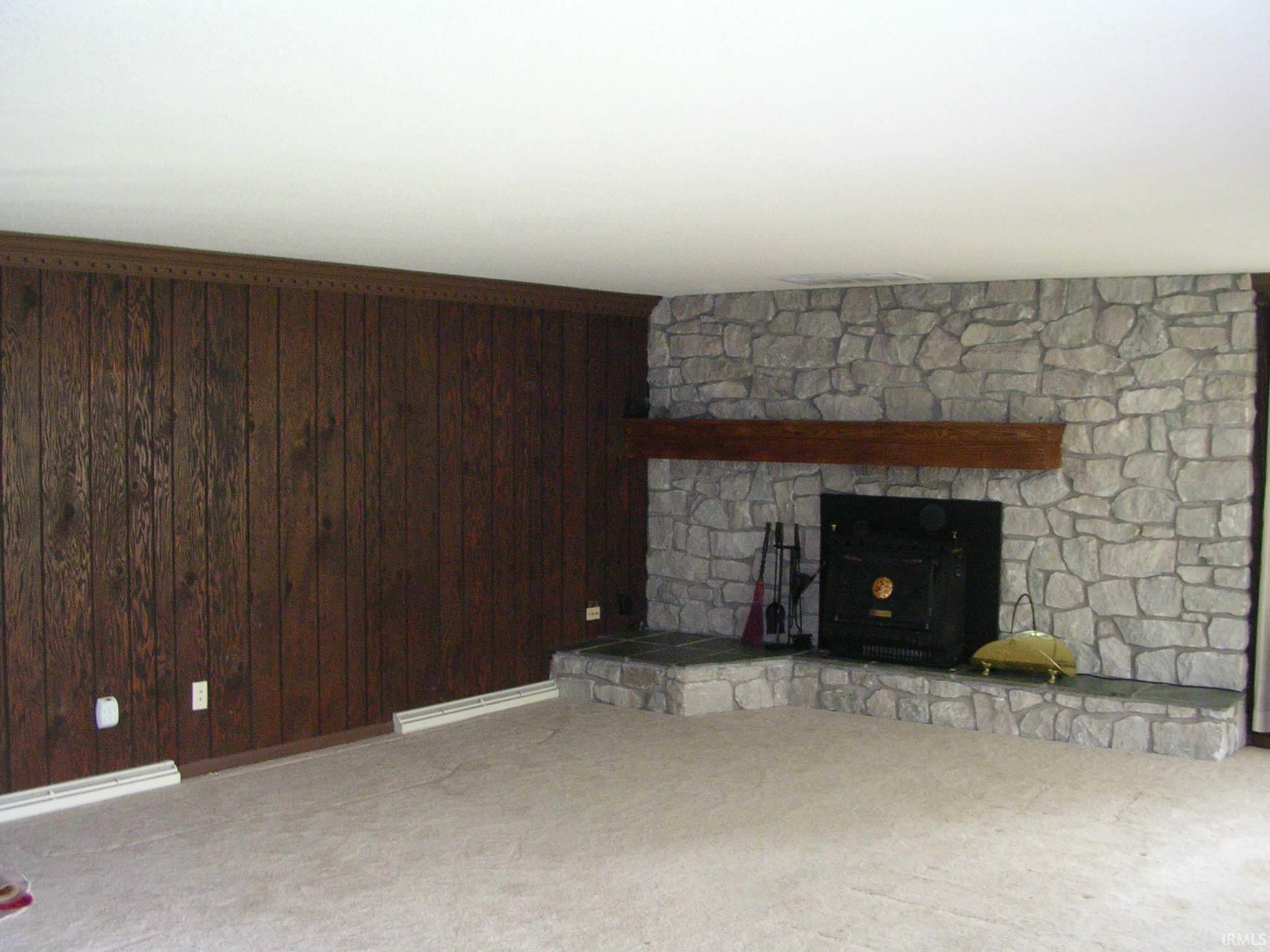 8136 East Cherokee Road Syracuse, IN 46567 - Photo 10 of 14 Gallery Image 10