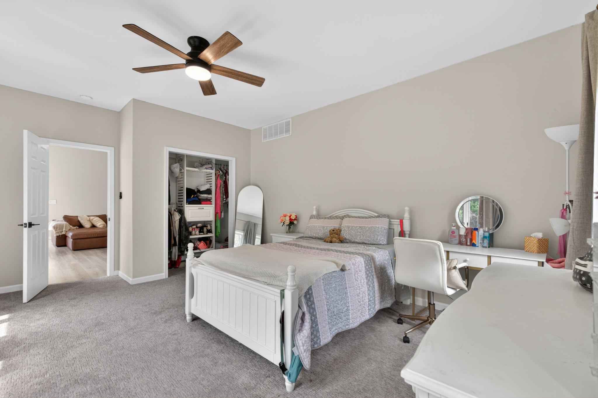 836 Hardingville Road Monroeville, NJ 08343 - Photo 30 of 58 Second bedroom.