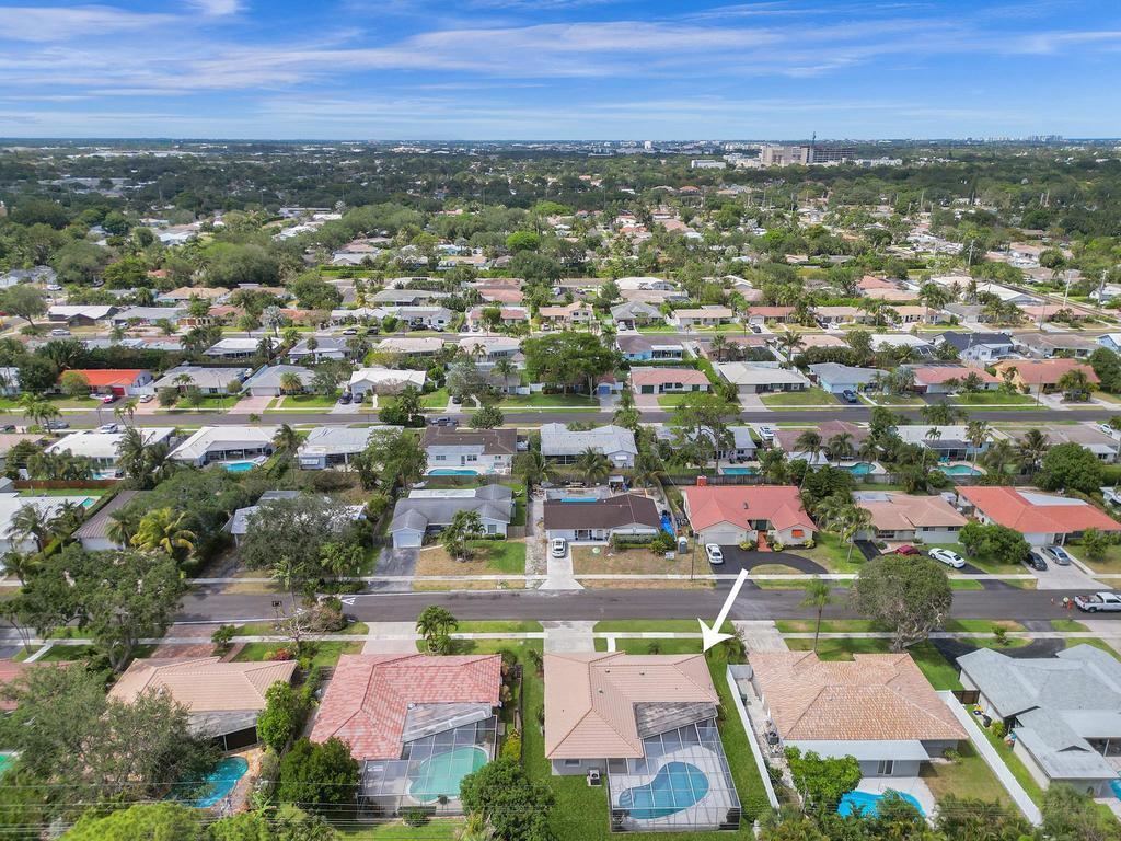998 Southwest 5th Street Boca Raton, FL 33486 - Photo 6 of 55 an aerial view of residential houses with outdoor space